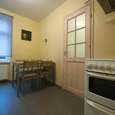 Tulbi Apartment, Close To Old Town, Private Parking Talin